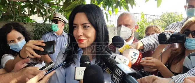 Scuola, il ministro Azzolina a Catanzaro. «A settembre pronti a ripartire in sicurezza»