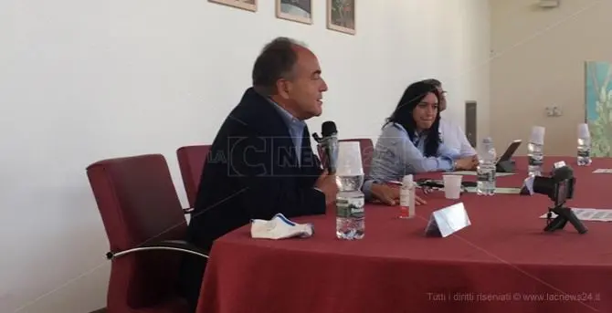 Campi estivi nei beni confiscati, a Locri il ministro dell'Istruzione Azzolina: «Lo Stato c'è»