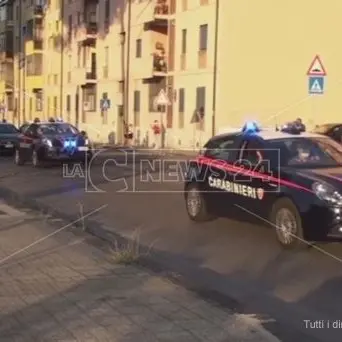 Arresti a Cosenza, anche armi e droga nel villaggio degli zingari: «Una cancrena in città»