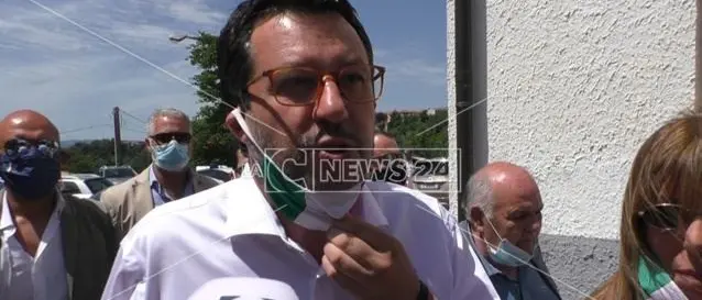 Ponte sullo Stretto, Salvini insiste: «Sarebbe un gran segnale per la ripartenza»