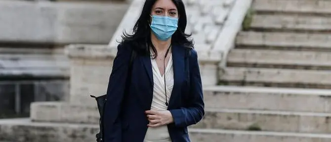 Ritorno a scuola, Azzolina: «La temperatura va misurata a casa»