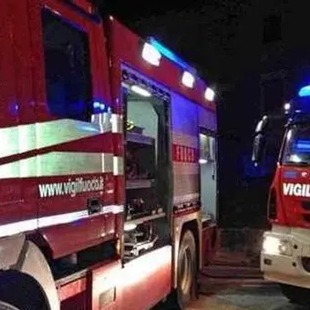 Intimidazione nel Vibonese, incendiato l’ingresso dell’azienda Cantine Masicei