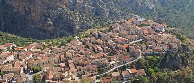 Due anni fa la tragedia nelle Gole del Raganello, poi il Covid: Civita lotta per rialzarsi