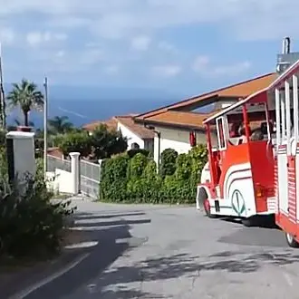Ricadi, trenino vietato a Grotticelle. Il commissario: «Non è sicuro»