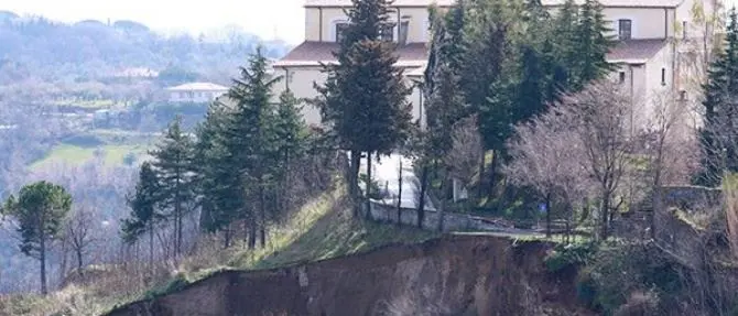 Frana a Castrovillari, avviato iter per i lavori sul colle della Madonna del Castello