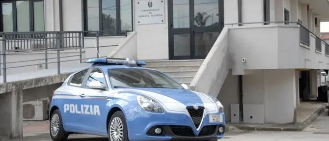 Sequestra una disabile, polizia arresta un 45enne nella Locride