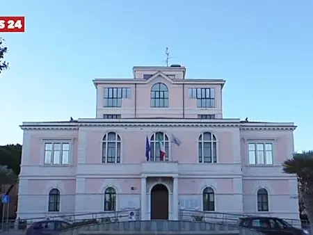 Appalti pubblici inquinati nella Locride, la ditta intimidita da intermediari «che avevano fatto 20 anni di carcere»