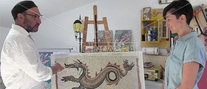 Il drago di Kaulon rivive nell’opera di una giovane mosaicista catanzarese