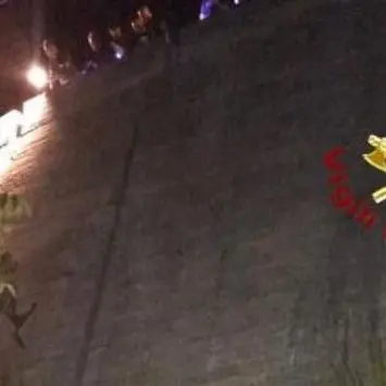 Reggio Calabria, cade da un muro di contenimento alto 12 metri: soccorsa