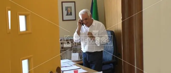 Tendopoli San Ferdinando, il sindaco accelera: «La chiusura va fatta ora»