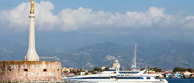 Dal primo agosto 10 corse in più fra Messina e Villa San Giovanni