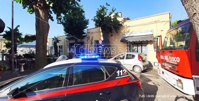 Incendio all'interno di un bar nel centro di Tropea: fiamme domate dai vigili del fuoco