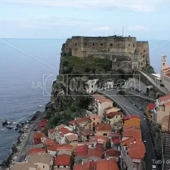 Scilla, turista positiva al coronavirus: controlli per ricostruire la rete dei contatti