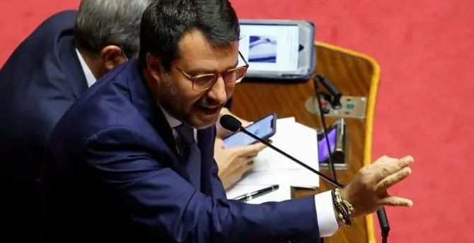 Open Arms, Senato autorizza il processo a Salvini: «Lo rifarei. Vado avanti a testa alta»