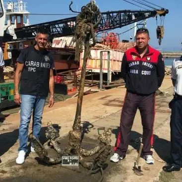 Al porto di Vibo Marina ritrovata un’ancora dell’Ottocento