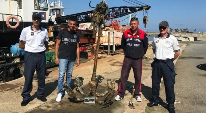 Al porto di Vibo Marina ritrovata un’ancora dell’Ottocento