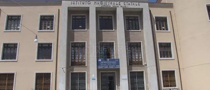 Scuole a Cosenza, al Lucrezia della Valle si inaugura il Liceo coreutico