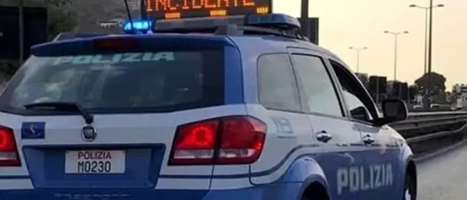 Incidente stradale nel Cosentino, muore un 24enne: la sua auto si è scontrata con un bus