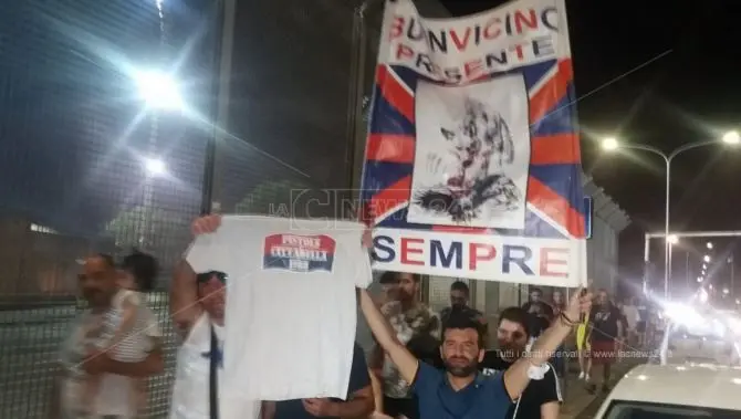 Serie B, impresa del Cosenza che conquista la salvezza: esplode la gioia dei tifosi