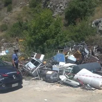 Discarica abusiva sequestrata a Bagnara, denunciato il proprietario