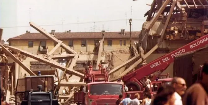 Strage di Bologna, 40 anni fa la bomba che uccise 85 persone. Ma la verità ancora non c'è