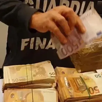 Riciclavano soldi nell'Est Europa, la Finanza di Asti arresta due vibonesi