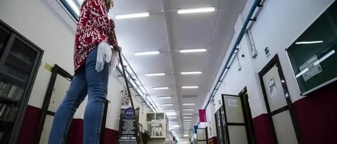 Addetti alle pulizie scolastiche, spiraglio di luce dal Decreto rilancio