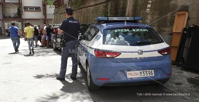 Catanzaro, al via gli sgomberi nel ghetto rom delle case occupate abusivamente