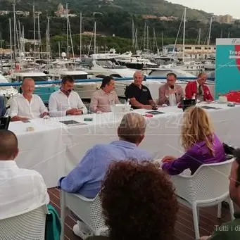 Porto Tropea, inaugurata la personale di Alex Pinna: aperta fino al 20 settembre