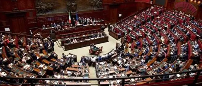 È caccia ai 5 deputati furbetti del bonus da 600 euro, avviate inchieste interne