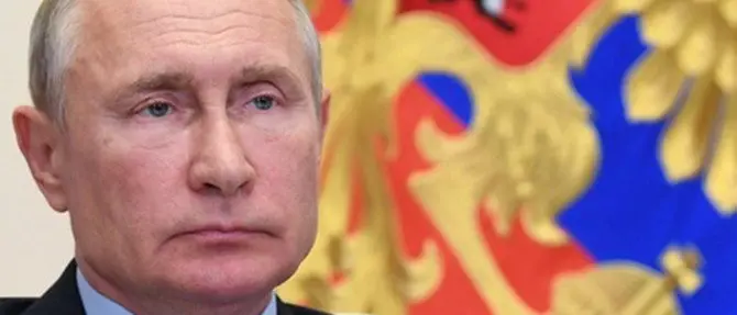 Coronavirus, Putin: «La Russia ha il primo vaccino. Somministrato a mia figlia»