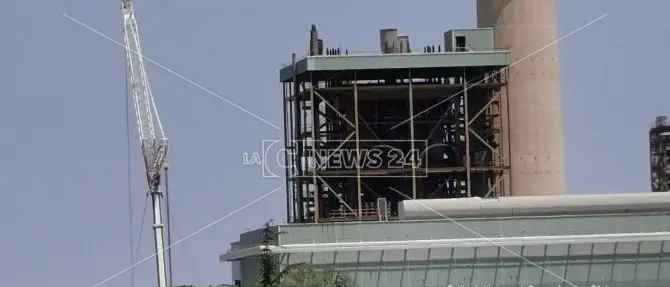 Vertenza Enel a Corigliano-Rossano, l'opposizione: «Totale latitanza del sindaco»