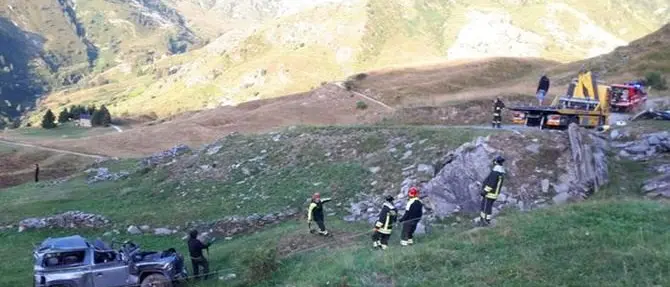 Tragico incidente nel Cuneese, morti cinque ragazzi tra gli 11 e i 24 anni