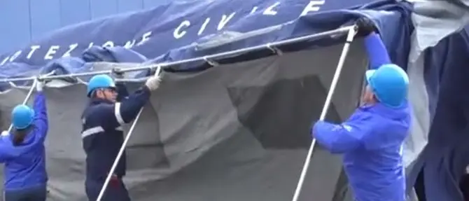 Coronavirus, i giovani in discoteca a Soverato si autodenunciano: disposti tamponi a tappeto