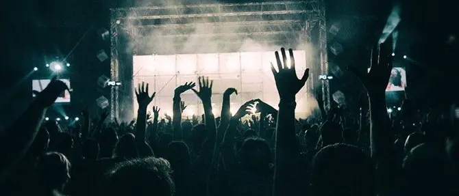 La Regione Calabria chiude tutte le discoteche. La nuova ordinanza della presidente Santelli