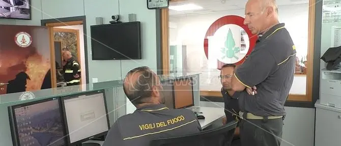 Incendi boschivi in calo, ma da luglio gli interventi dei vigili del fuoco sono più di 2mila