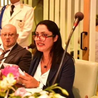 Corigliano Rossano, fogne a cielo aperto e dipendenti comunali senza protezioni