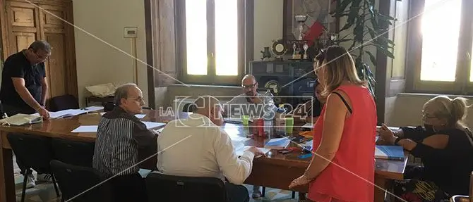 Elezioni a Castrovillari, sorteggiato l'ordine delle liste sulla scheda elettorale