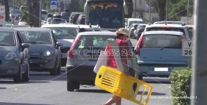 Controesodo, traffico intenso sulle strade calabresi: incidente tra Rende e Montalto