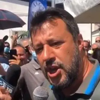 Comunali Crotone, la carica di Salvini: «Qui 50 anni di chiacchiere della sinistra, con la Lega si cambia»