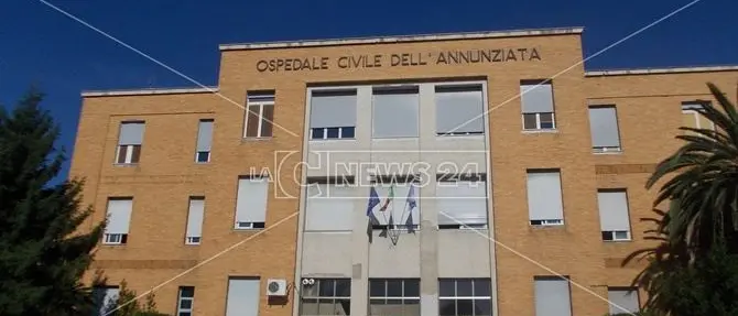 Coronavirus, un altro giovane ricoverato all'Annunziata di Cosenza