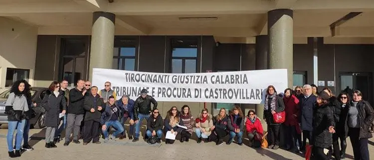 Castrovillari, i tirocinanti della giustizia alzano la voce: «Ora garanzie sulla stabilizzazione»