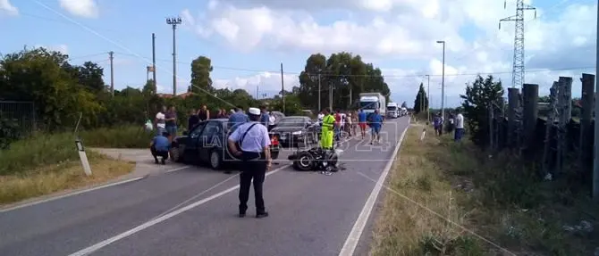 Incidente a Pizzo, scontro auto-moto sulla statale 18: un ferito