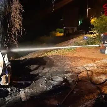 Auto incendiata e distrutta nel Catanzarese, avviate le indagini