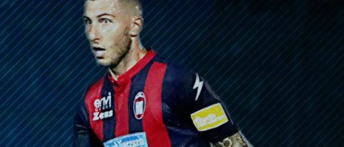 Serie A, Luca Morrone definitivo nel Crotone: contratto biennale per il difensore