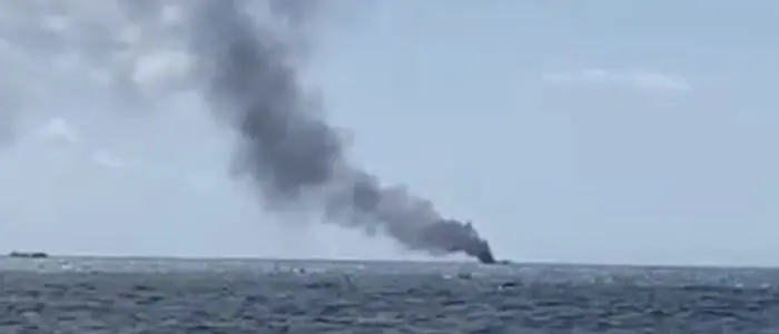 Crotone, esplode barca con migranti a bordo. Due finanzieri feriti, sei extracomunitari dispersi