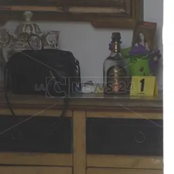 Omicidio a Belvedere, Aneliya uccisa con una bottiglia di whisky?