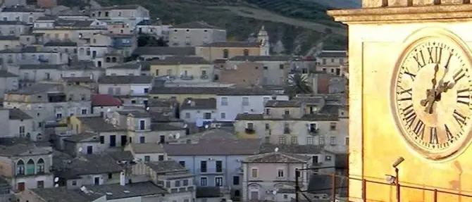 Coronavirus in Calabria, a Cassano entra solo chi si registra