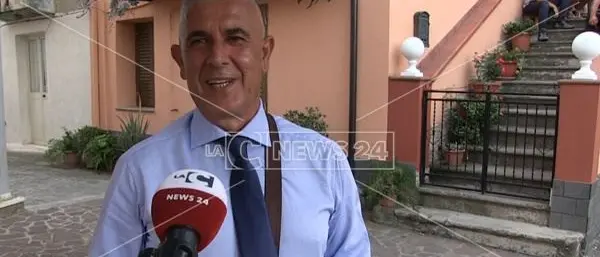 “Cara accoglienza”, indagato anche il funzionario che censurò il modello Riace