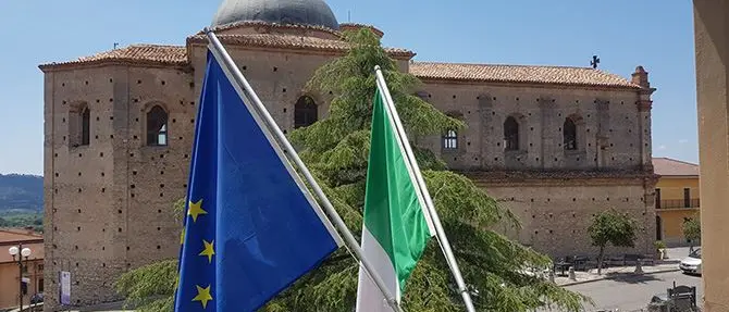 Frascineto, il sindaco alla Santelli: «Sbloccare i finanziamenti del bando sui borghi»